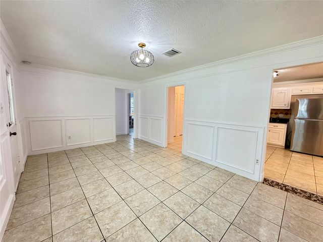 5701 Luna Street, Houston, TX 77076