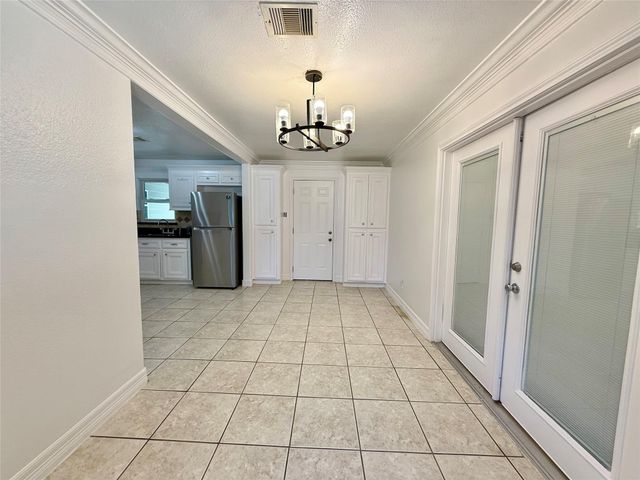 5701 Luna Street, Houston, TX 77076