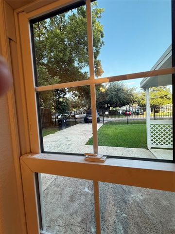 5701 Luna Street, Houston, TX 77076