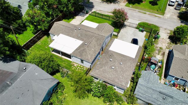 5701 Luna Street, Houston, TX 77076