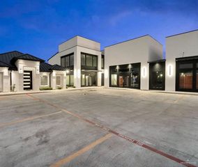 4414 S Raul Longoria Road 1 (Ste# I), Edinburg, TX 78542