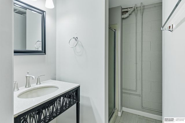 2226 S 91st Street, Omaha, NE 68124