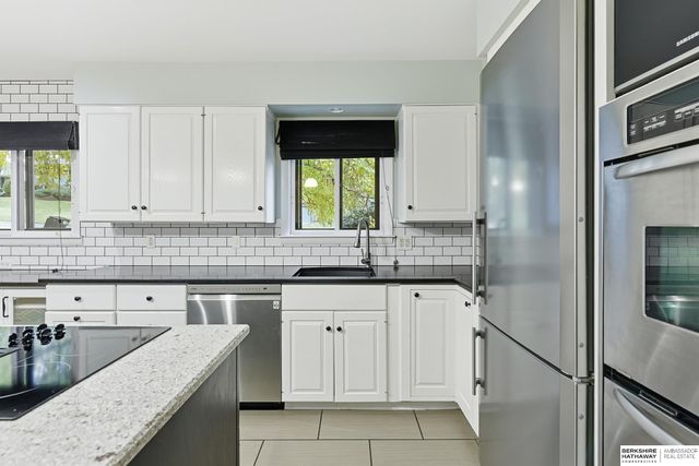 2226 S 91st Street, Omaha, NE 68124