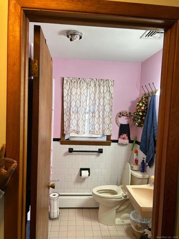 144 Hilltop Lane, West Haven, CT 06516