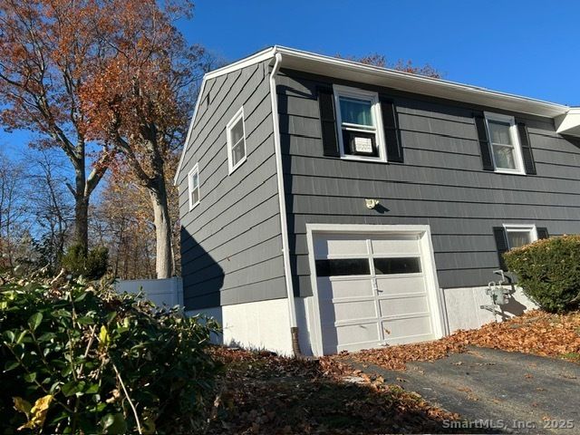 144 Hilltop Lane, West Haven, CT 06516