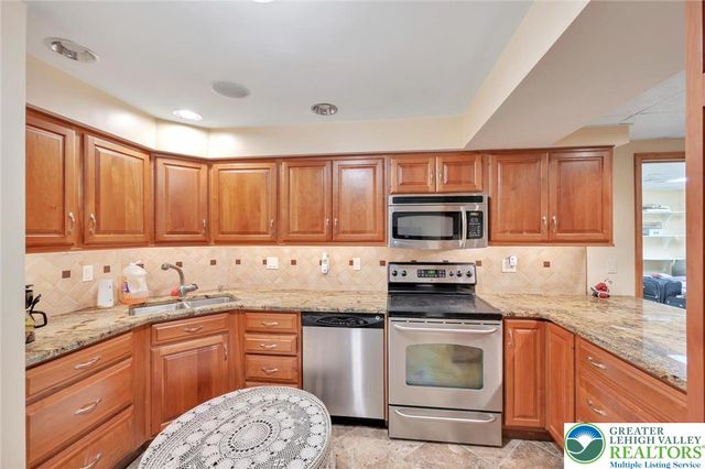 3002 Ridgeview Drive, Orwigsburg, PA 17961