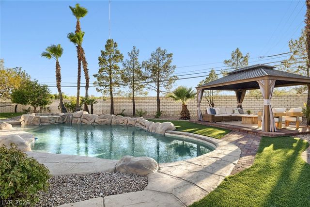 7540 Crystal Cave Drive, Las Vegas, NV 89117