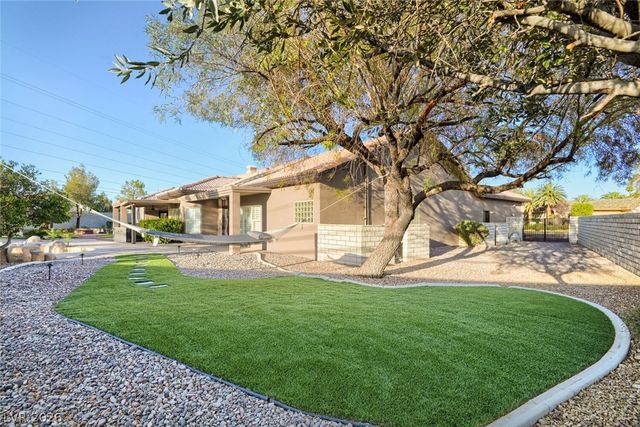 7540 Crystal Cave Drive, Las Vegas, NV 89117