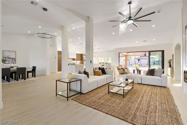 7540 Crystal Cave Drive, Las Vegas, NV 89117
