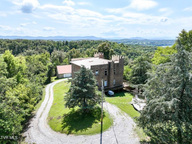 1005 Jackson Hollow Road, Mosheim, TN 37818