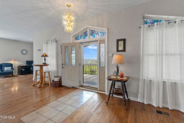 1005 Jackson Hollow Road, Mosheim, TN 37818