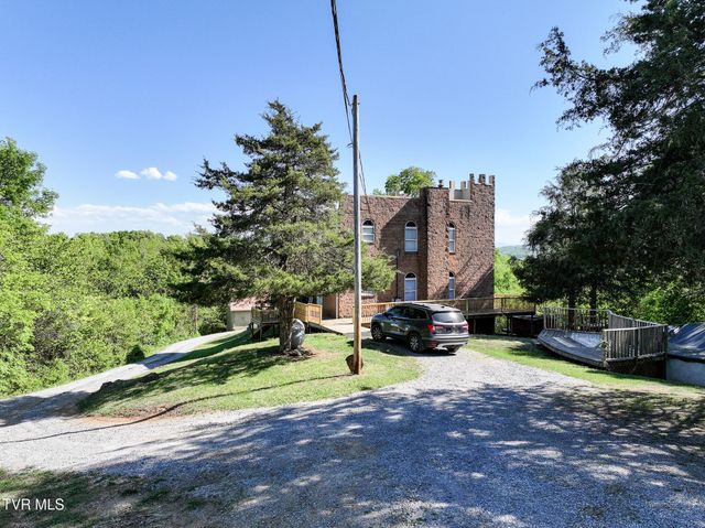 1005 Jackson Hollow Road, Mosheim, TN 37818