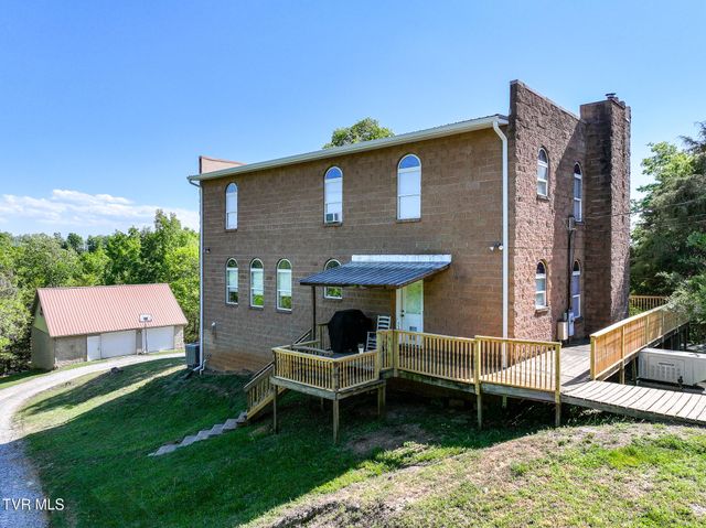 1005 Jackson Hollow Road, Mosheim, TN 37818