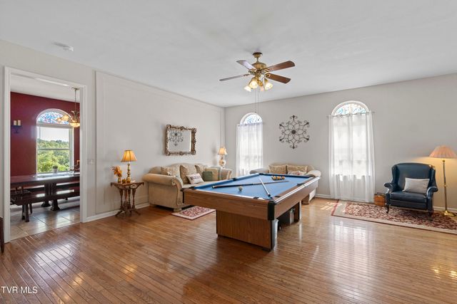 1005 Jackson Hollow Road, Mosheim, TN 37818