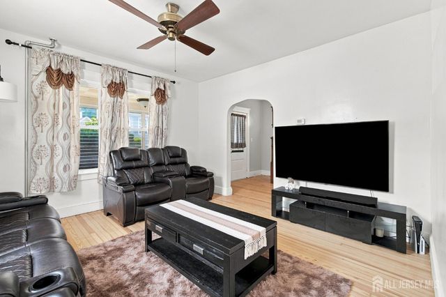 19 Church Street, Sayreville, NJ 08872