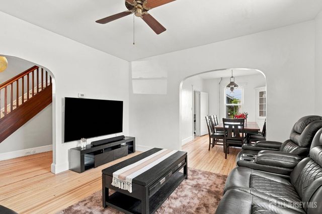 19 Church Street, Sayreville, NJ 08872
