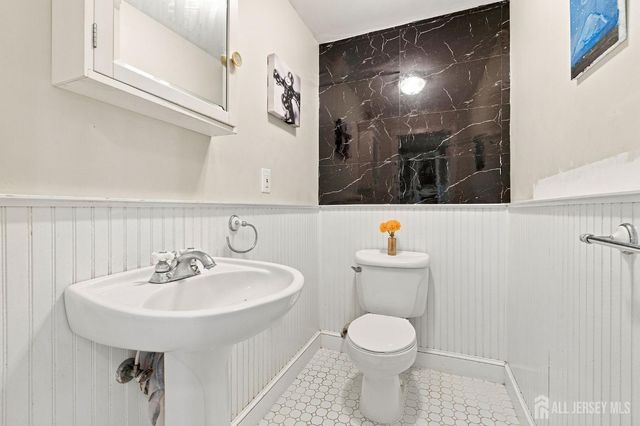 19 Church Street, Sayreville, NJ 08872