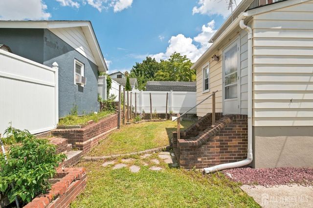 19 Church Street, Sayreville, NJ 08872