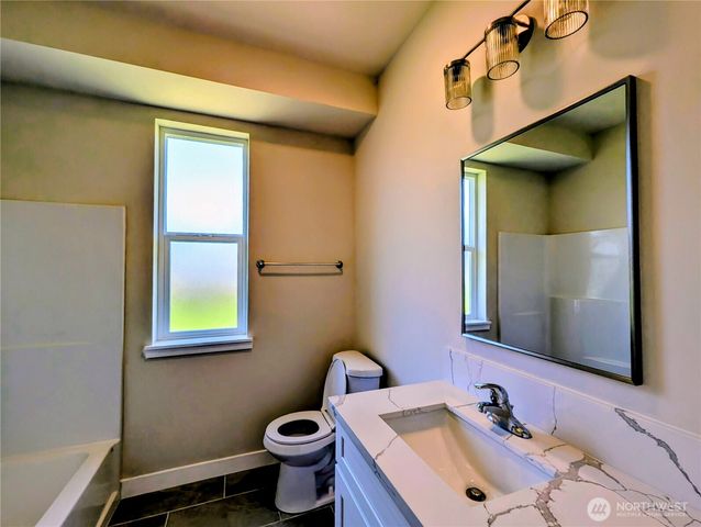 201 Stanley Avenue, Algona, WA 98001
