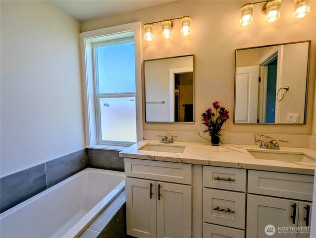 201 Stanley Avenue, Algona, WA 98001