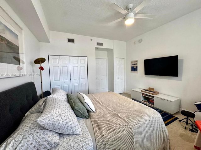 3001 NE 185th Street 225, Aventura, FL 33180