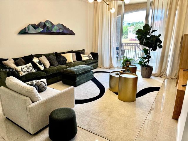 3001 NE 185th Street 225, Aventura, FL 33180