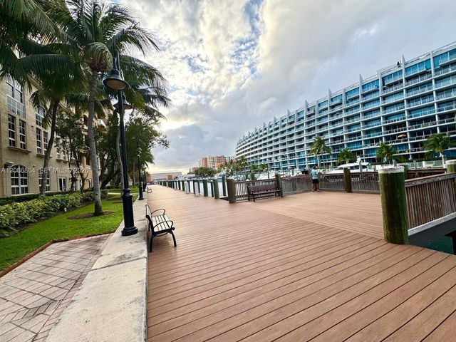 3001 NE 185th Street 225, Aventura, FL 33180