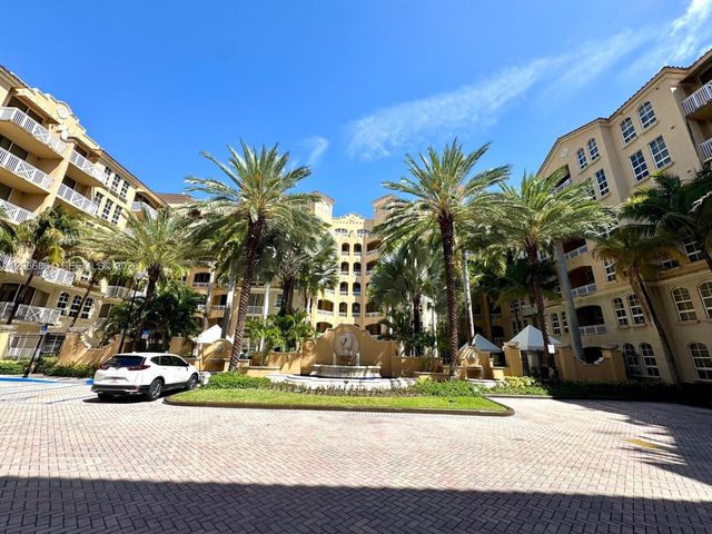3001 NE 185th Street 225, Aventura, FL 33180