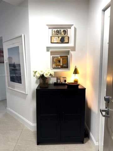3001 NE 185th Street 225, Aventura, FL 33180
