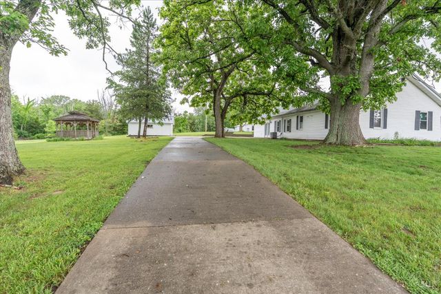 10529 North Shore Road, Paint Twp, OH 45133