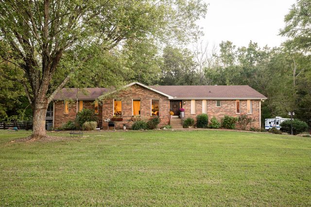 1062 Matthews Ln, Joelton, TN 37080