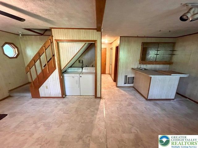 19 Petrarch Trail, Penn Forest Twp, PA 18210