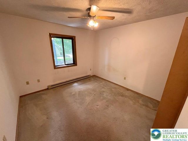 19 Petrarch Trail, Penn Forest Twp, PA 18210