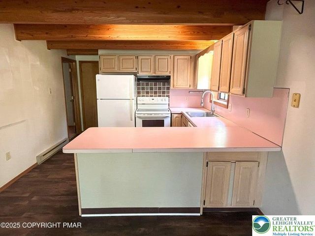 19 Petrarch Trail, Penn Forest Twp, PA 18210