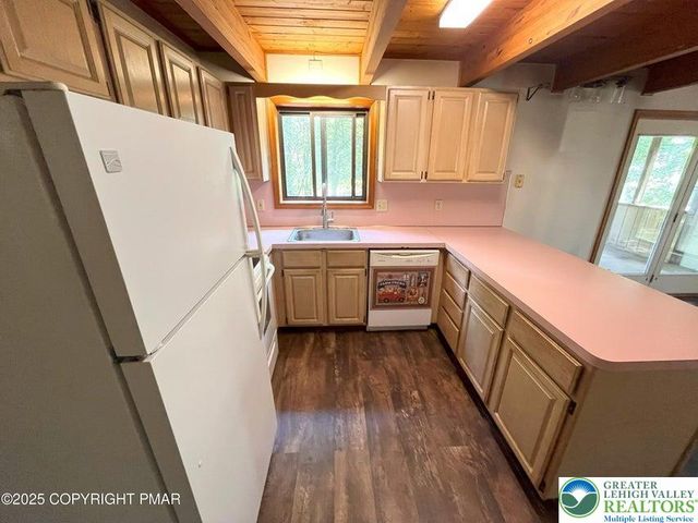 19 Petrarch Trail, Penn Forest Twp, PA 18210
