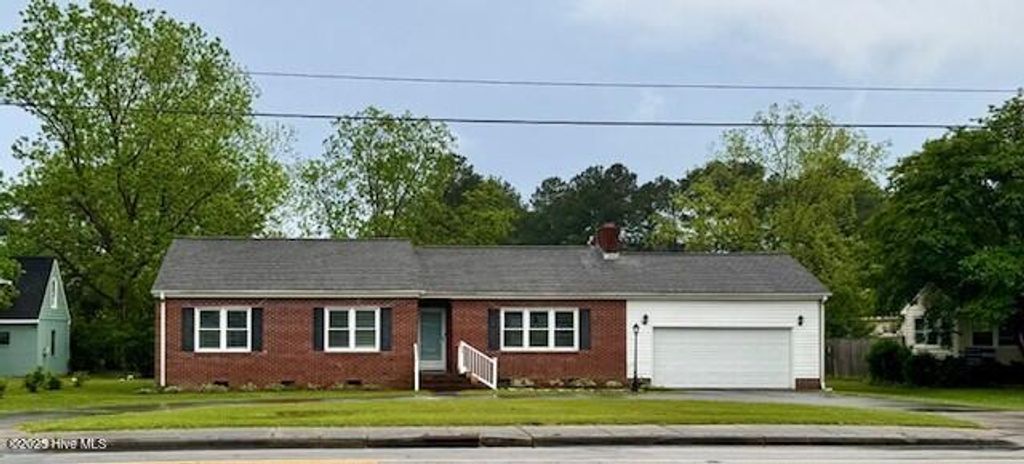 407 Main Street, Bayboro, NC 28515