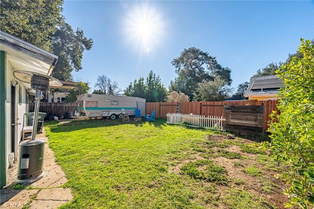 124 S Padre Juan Ave, Ojai, CA 93023