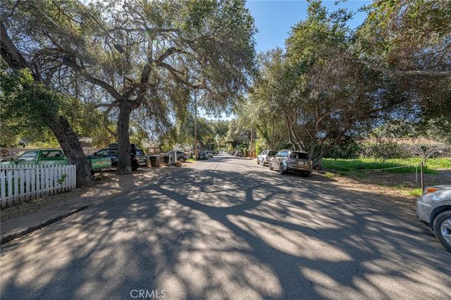 124 S Padre Juan Ave, Ojai, CA 93023
