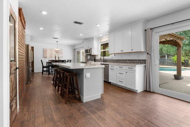 15086 Vista Knolls Drive, Redding, CA 96001