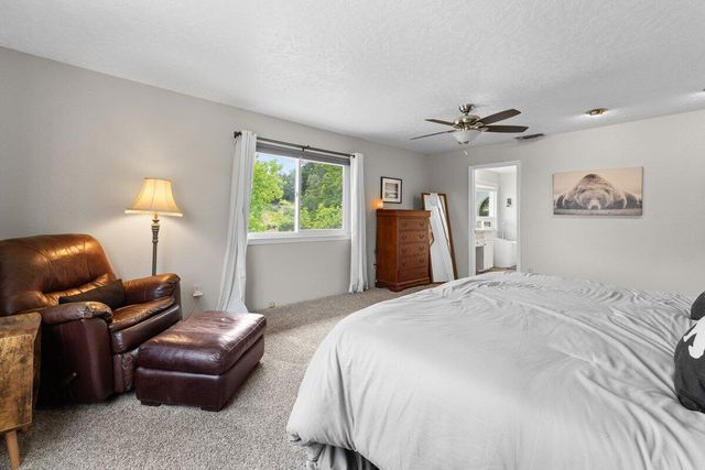 15086 Vista Knolls Drive, Redding, CA 96001