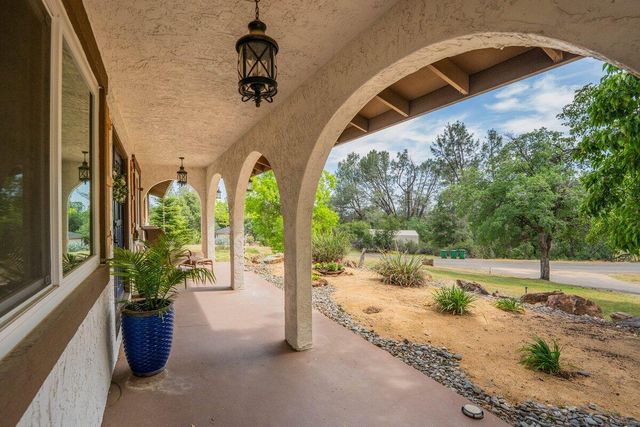 15086 Vista Knolls Drive, Redding, CA 96001