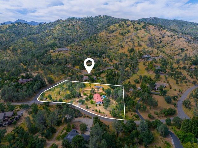 15086 Vista Knolls Drive, Redding, CA 96001