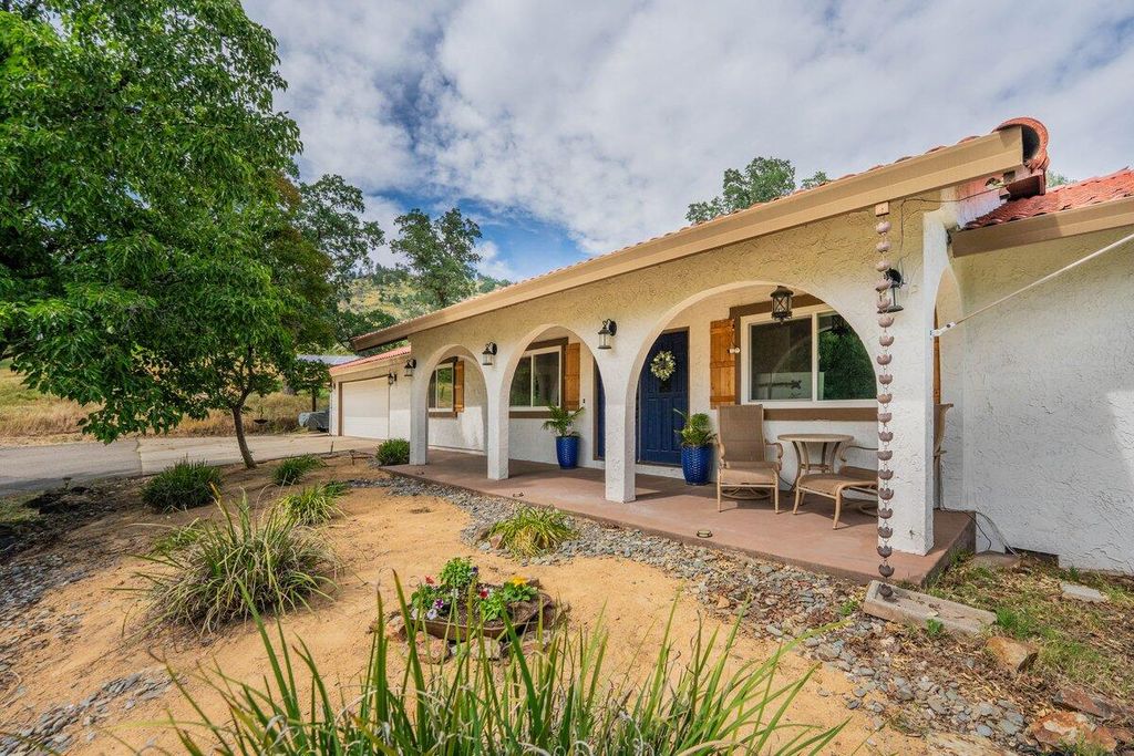 15086 Vista Knolls Drive, Redding, CA 96001