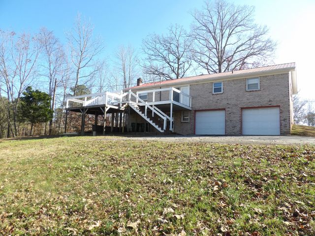 366 Powers Blvd, Waverly, TN 37185