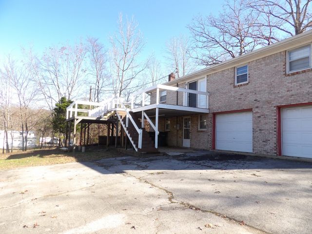 366 Powers Blvd, Waverly, TN 37185