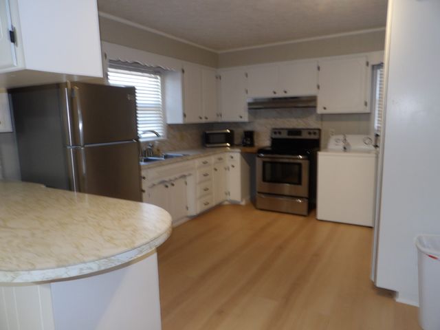 366 Powers Blvd, Waverly, TN 37185