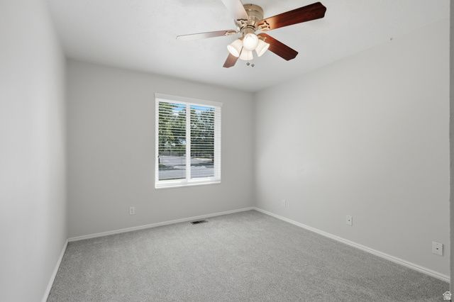 38 W CLAY PARK DR, Murray, UT 84107
