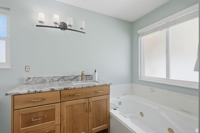 38 W CLAY PARK DR, Murray, UT 84107