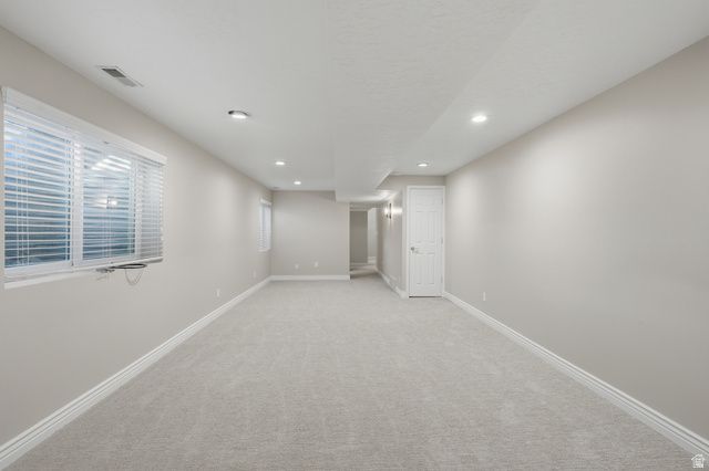 38 W CLAY PARK DR, Murray, UT 84107