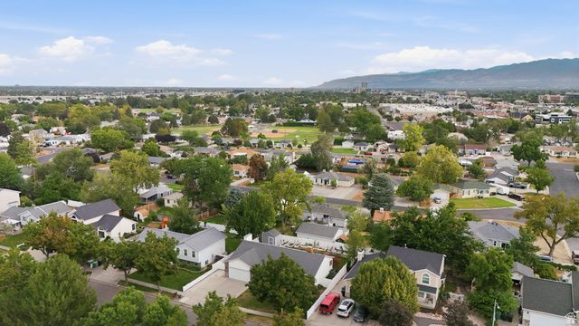 38 W CLAY PARK DR, Murray, UT 84107